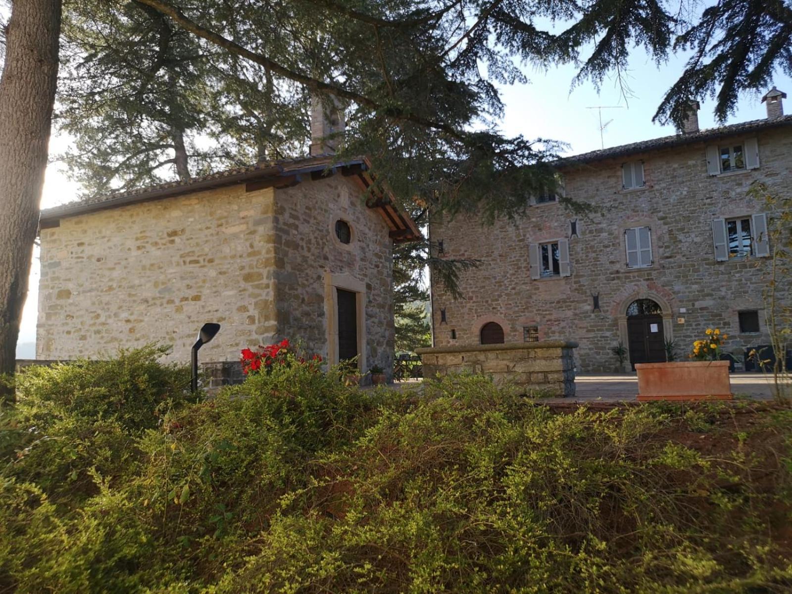 Tenuta Borgo San Michele Gubbio Eksteriør billede
