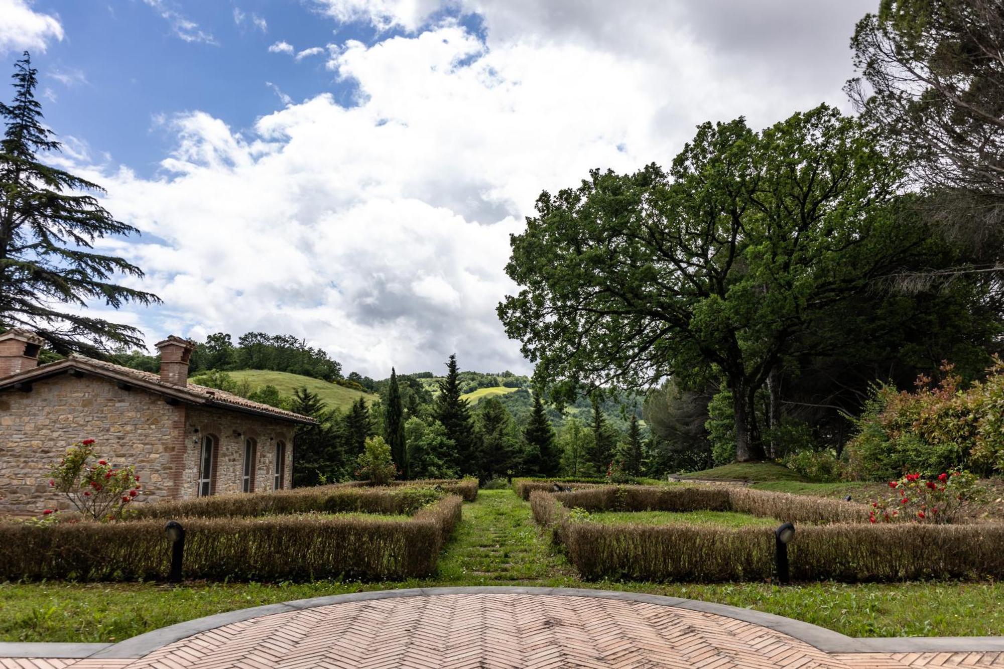 Tenuta Borgo San Michele Gubbio Eksteriør billede