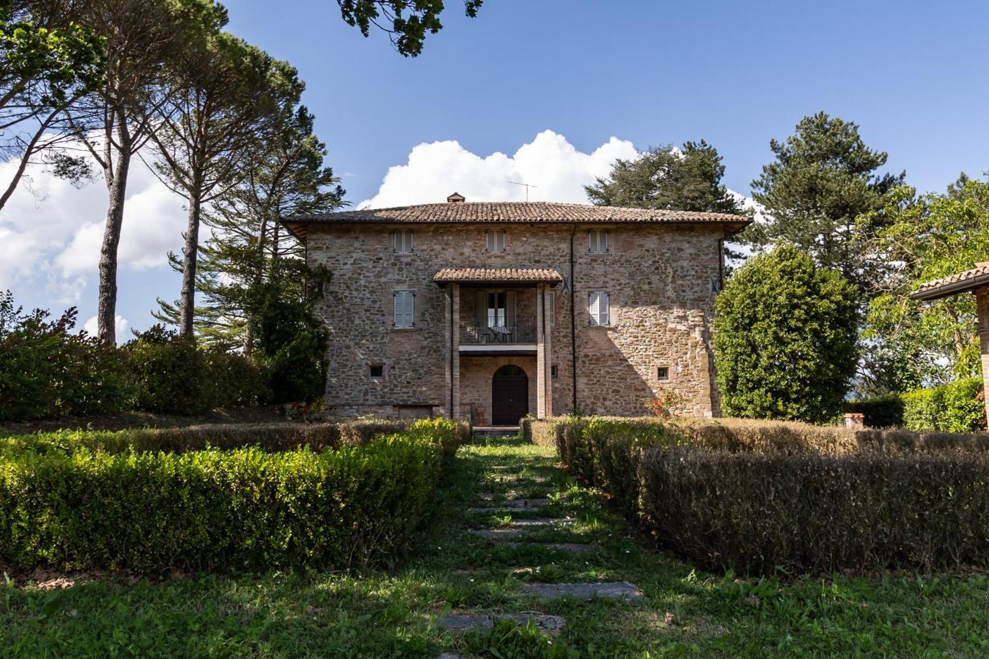 Tenuta Borgo San Michele Gubbio Eksteriør billede