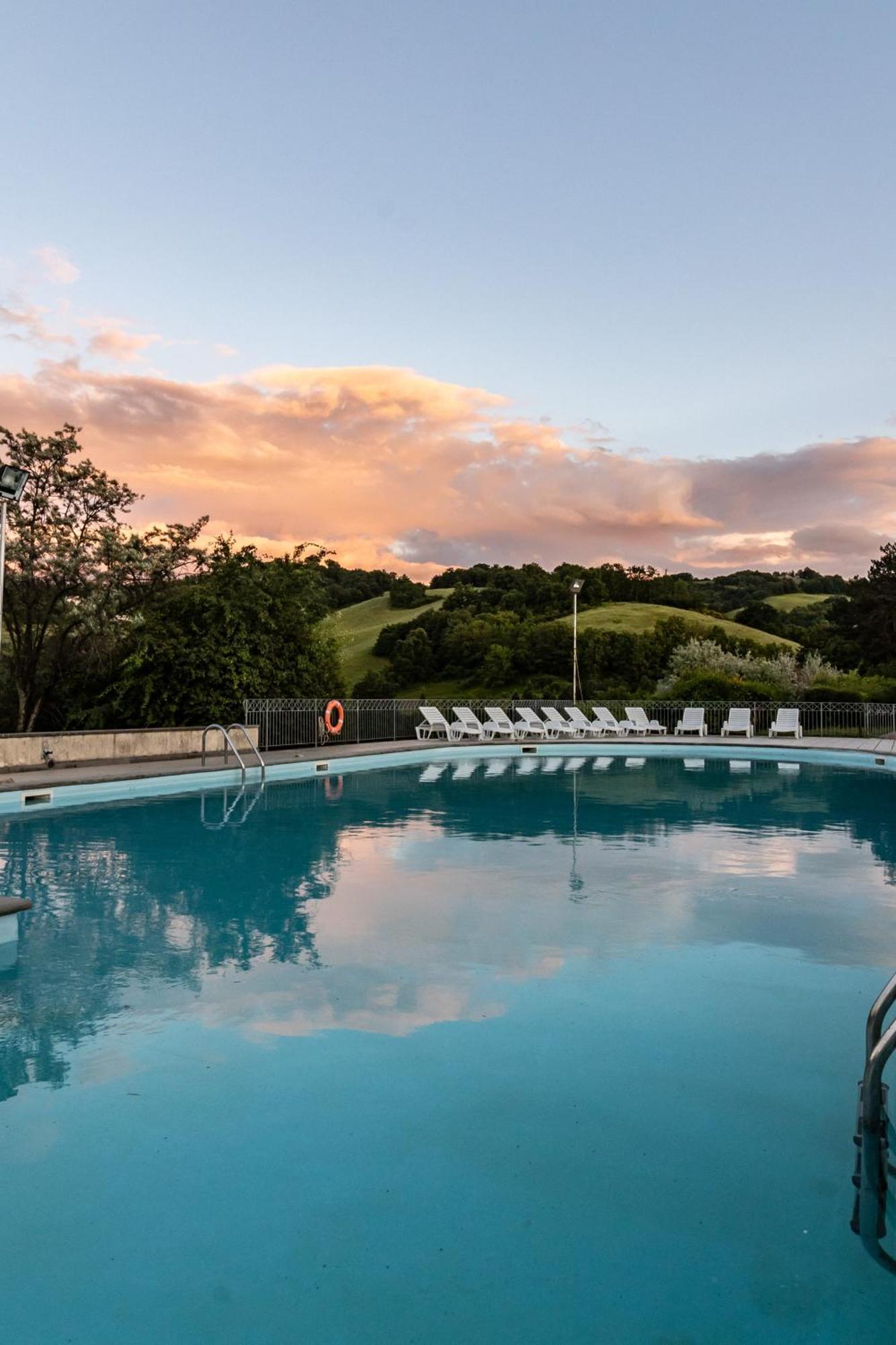 Tenuta Borgo San Michele Gubbio Eksteriør billede